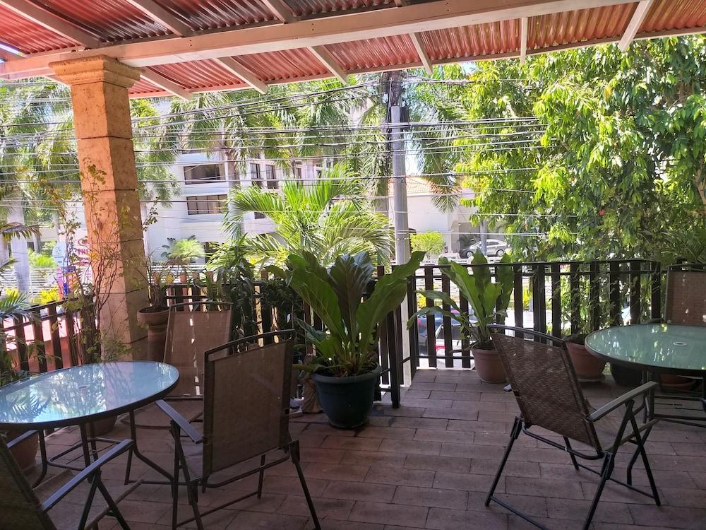 Hotel Arbol De Suenos San Salvador Exterior photo